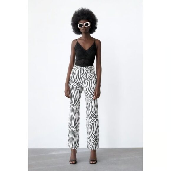 ZARA Zebra Print Denim High Rise Straight Leg Mom Fit Jeans, Size 6/28 - Picture 13 of 14